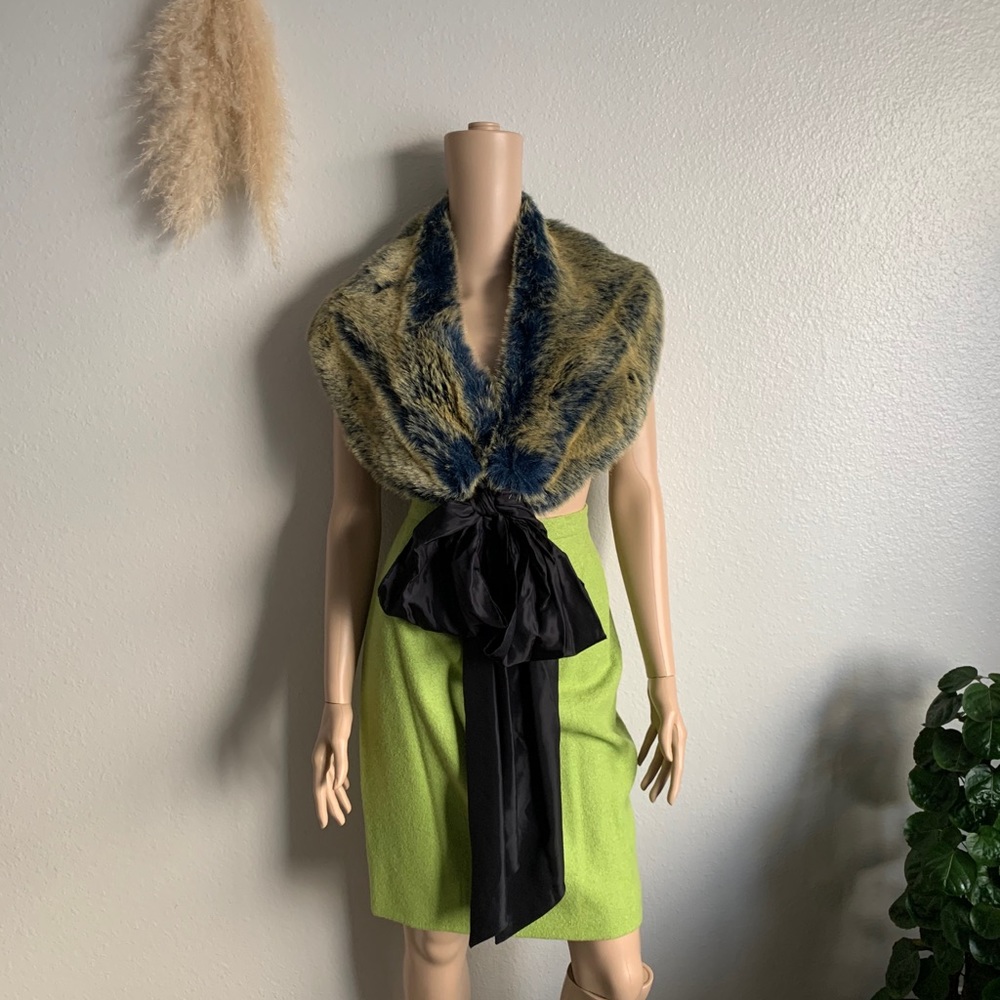 Designer Marika Naak Metallic & Blue Dyed Stoal